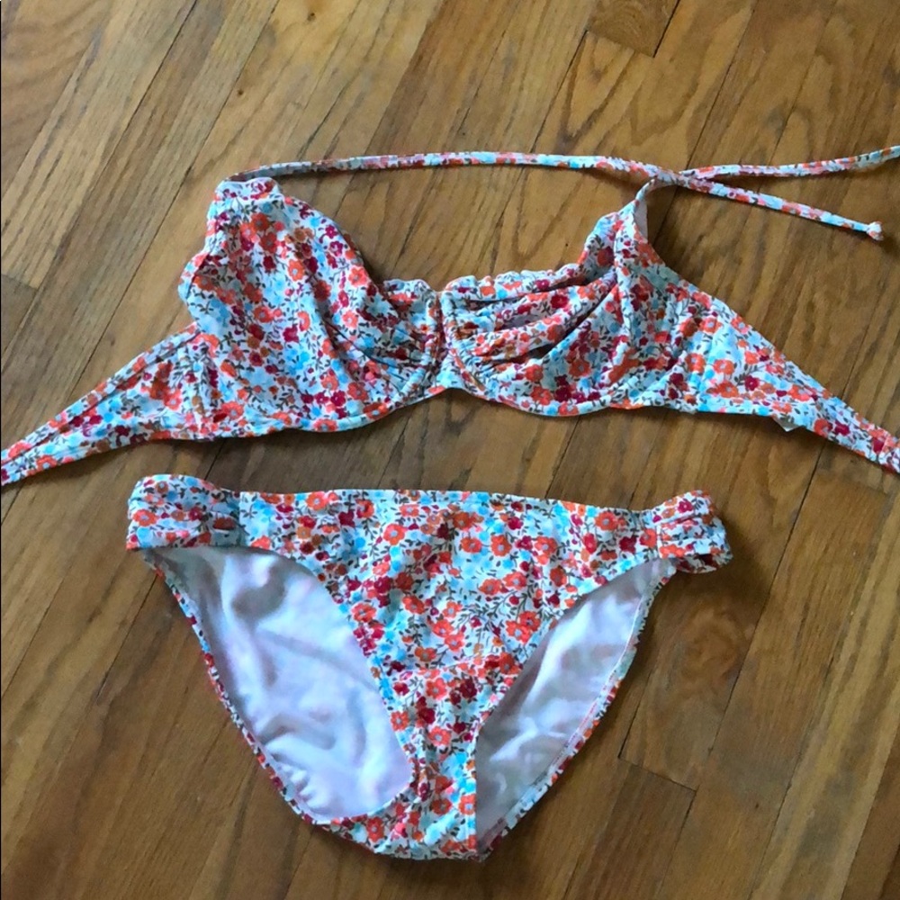 Old navy two piece suit